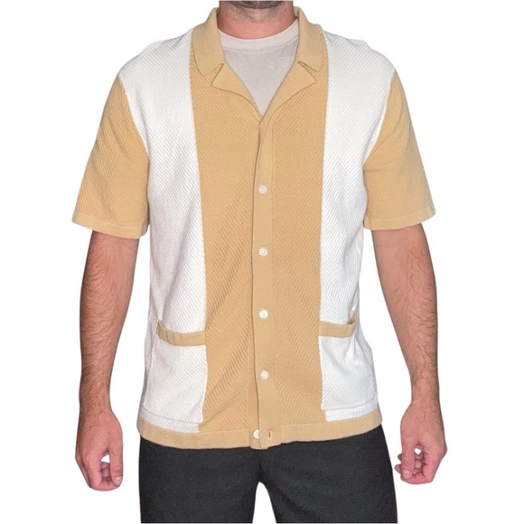 Abercrombie & Fitch Mens Short Sleeve Textured Knit Button Down Shirt Medium - Picture 1 of 7